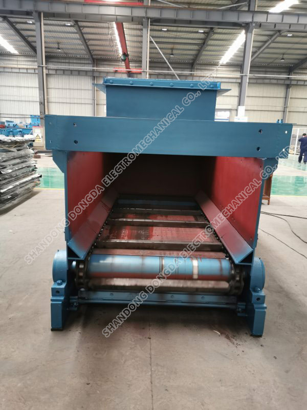 GLL4400/30 /B chain feeder